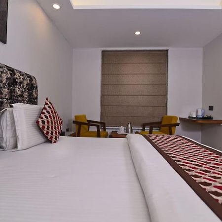 Hotel Nityaa Suites 뉴델리 외부 사진