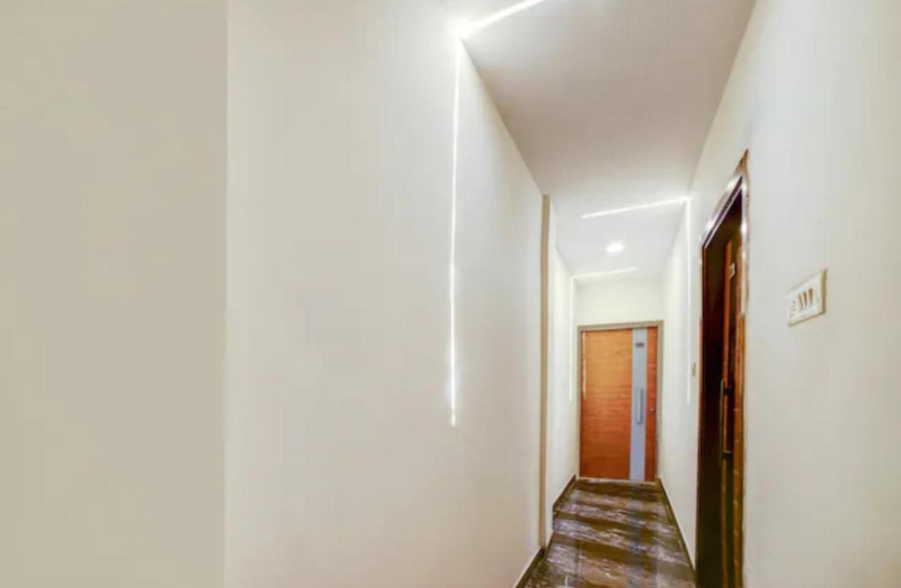 Hotel Nityaa Suites 뉴델리 외부 사진