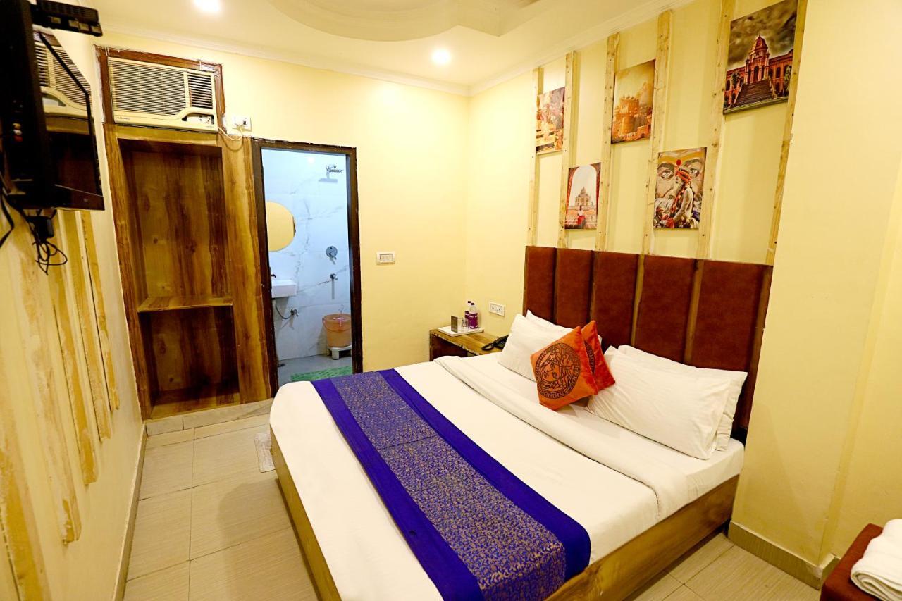 Hotel Nityaa Suites 뉴델리 외부 사진