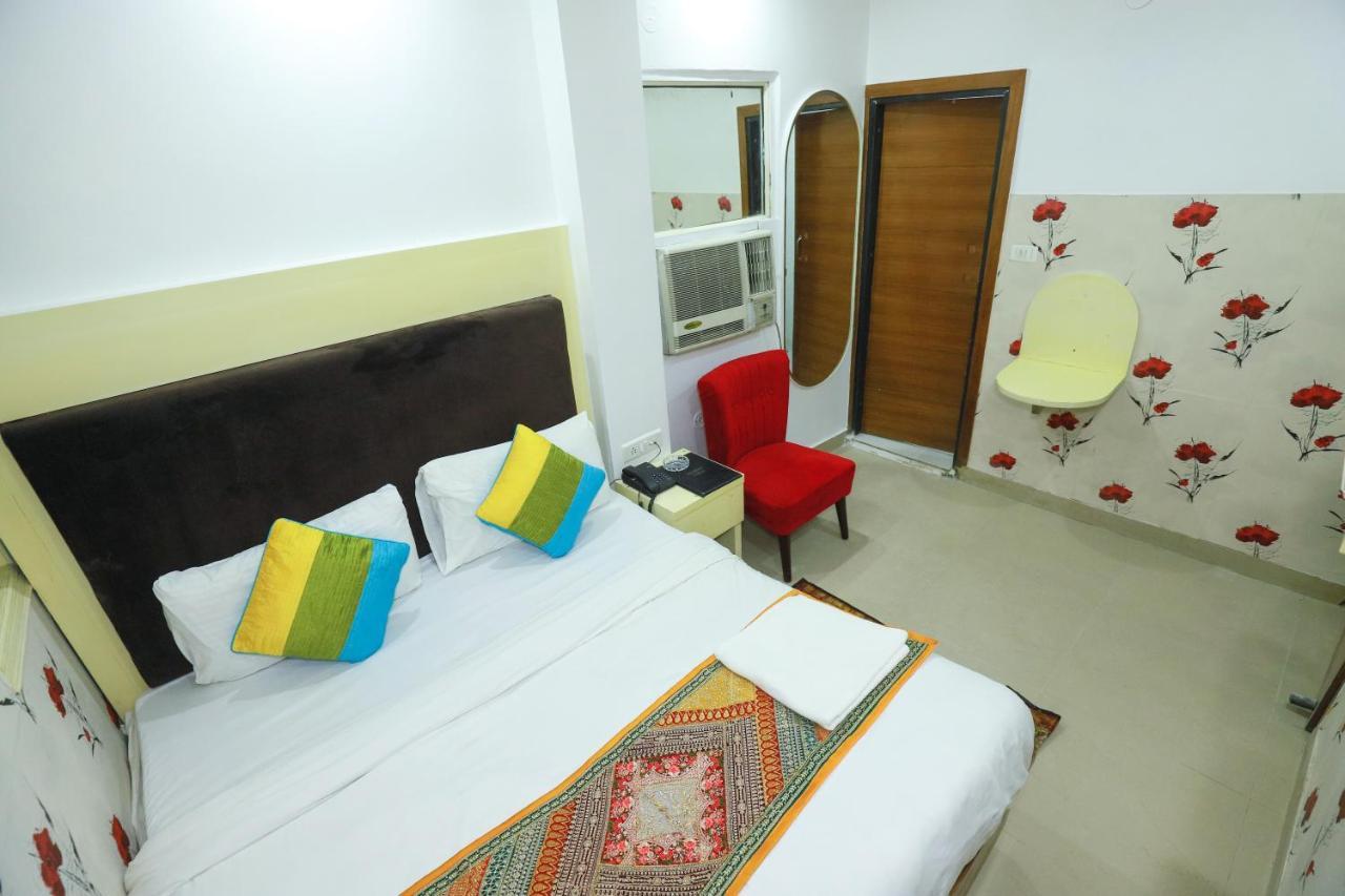 Hotel Nityaa Suites 뉴델리 외부 사진