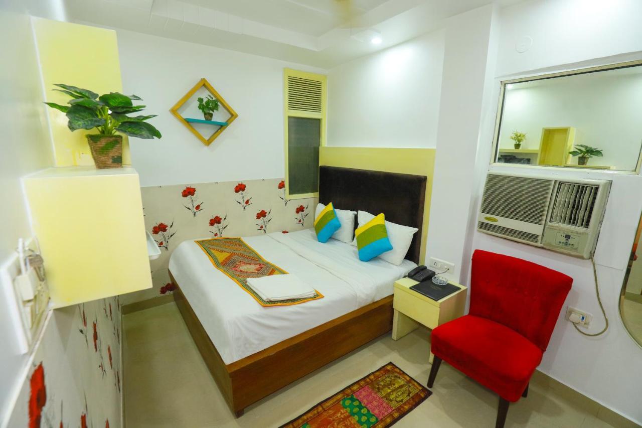 Hotel Nityaa Suites 뉴델리 외부 사진