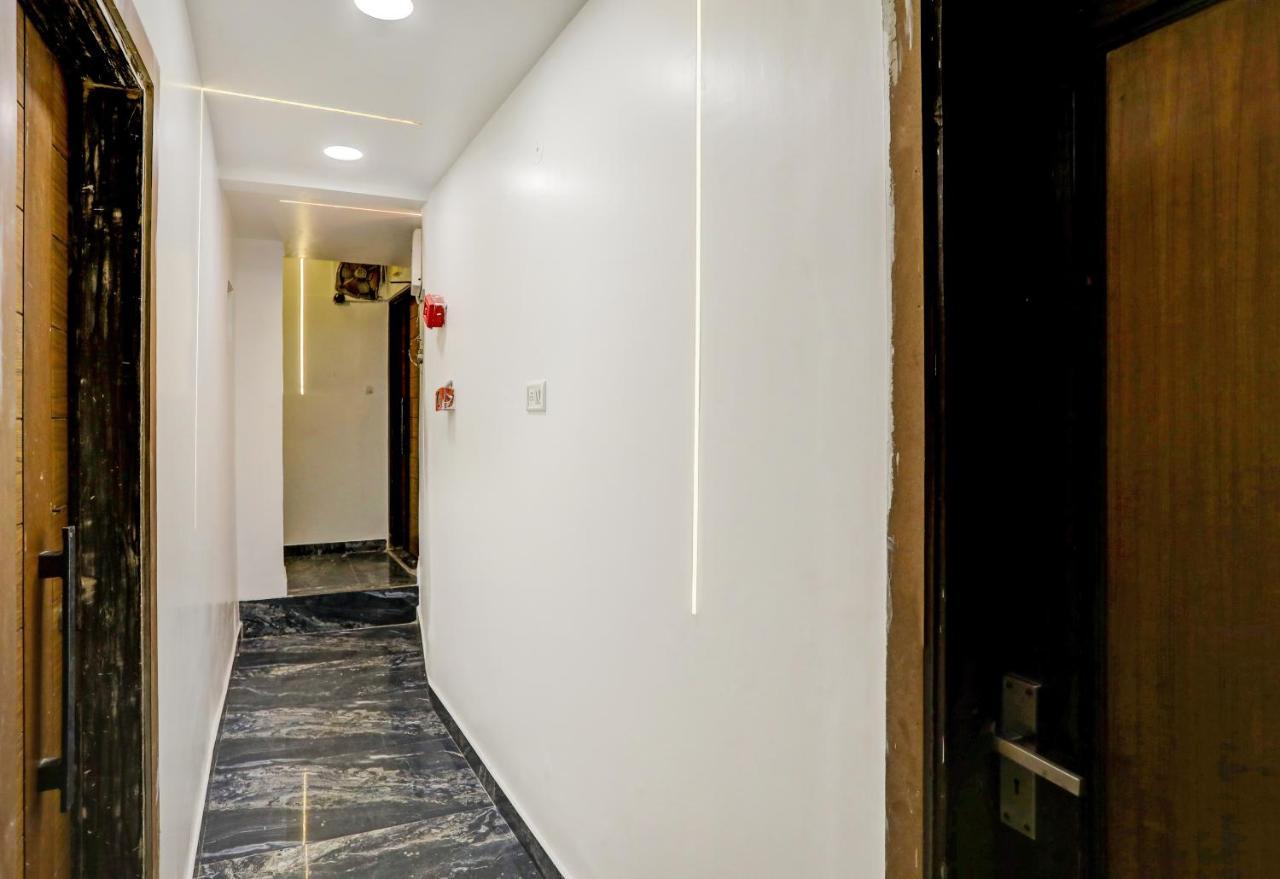 Hotel Nityaa Suites 뉴델리 외부 사진
