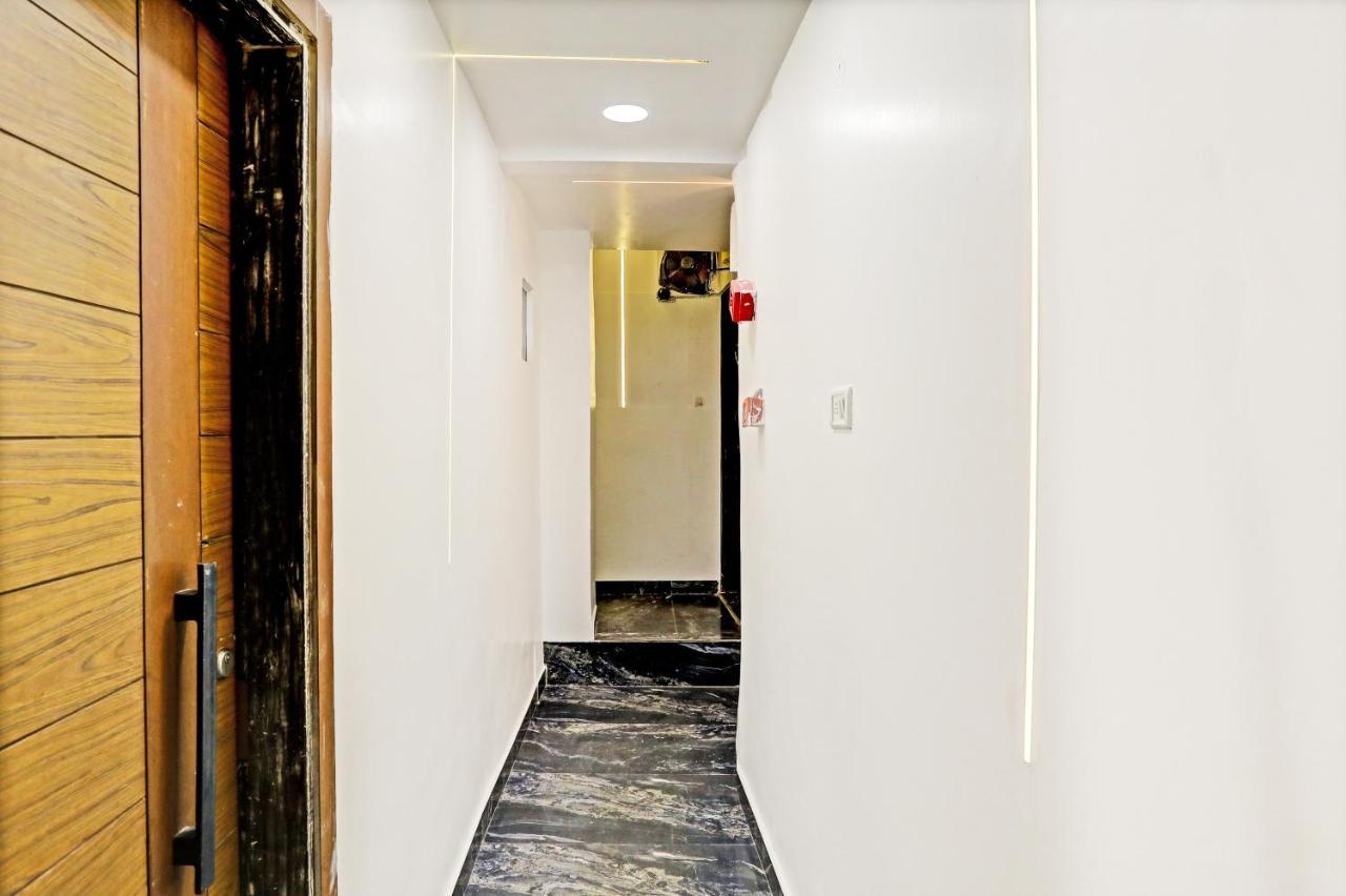 Hotel Nityaa Suites 뉴델리 외부 사진