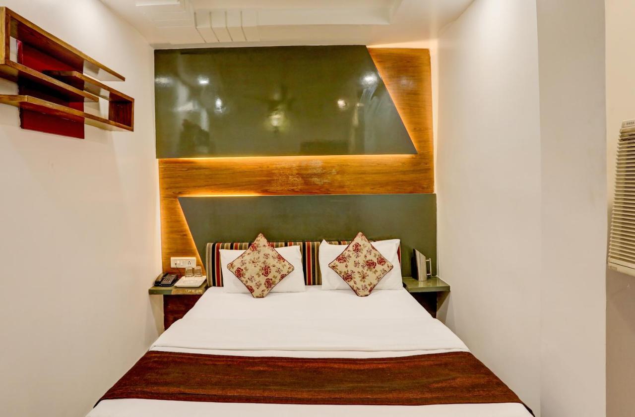 Hotel Nityaa Suites 뉴델리 외부 사진